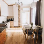 Rosalie Apartament