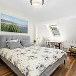 Rosalie Apartment *